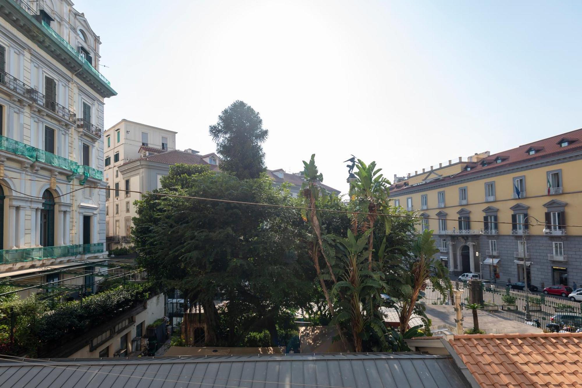 Well Suites - Piazza Dei Martiri Nápoly Kültér fotó